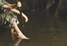 The Adventures of Tom Sawyer (Tom Sawyer & Huckleberry Finn Series Book 1) by Mark Twain (Epub)